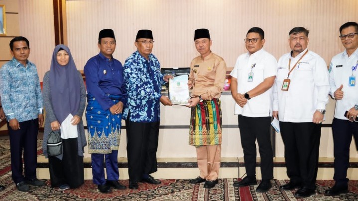 Harusnya Rohil Kata Bupati Afrizal Sintong Dapat Perhatian Khusus Pemerintah Pusat