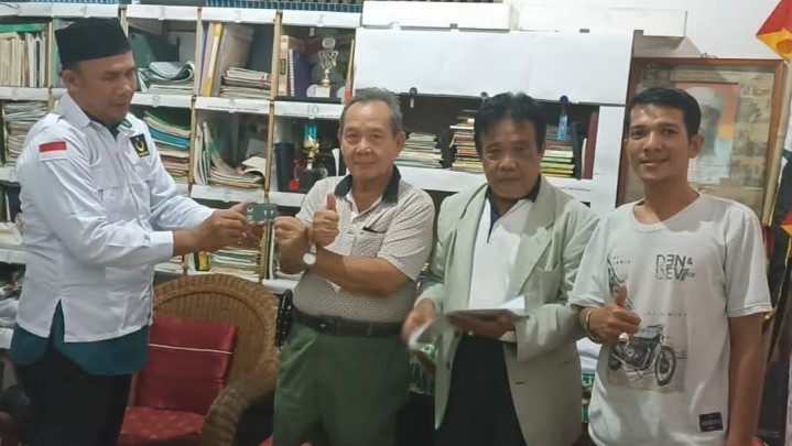 DPC PBB Meranti Distribusikan KTA untuk 9 Kecamatan DPC PBB Meranti Distribusikan KTA untuk 9 Kecamatan