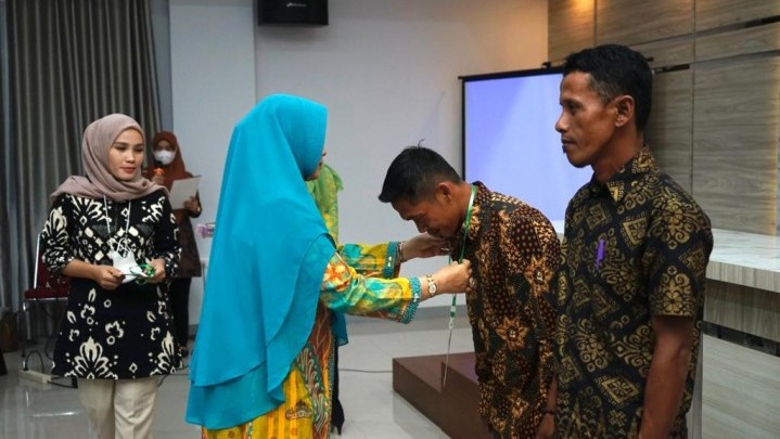 Peningkatan Kapasitas, RT/RW di Inhil Diberi Bimtek Peningkatan Kapasitas, RT/RW di Inhil Diberi Bimtek