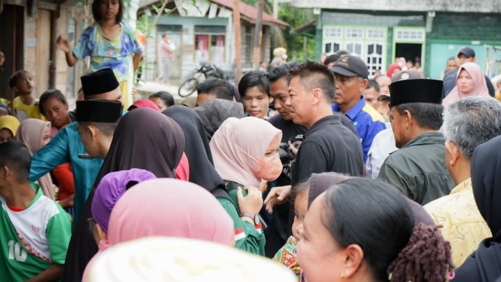 Bupati Rohil Pastikan Ada Bantuan Bagi Korban Kebakaran di Bangko Bupati Rohil Pastikan Ada Bantuan Bagi Korban Kebakaran di Bangko