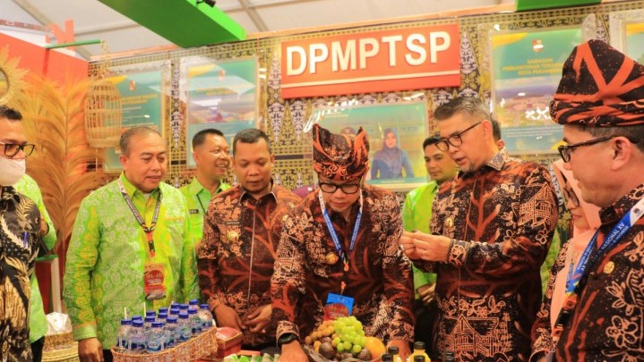 Stand Pameran Pekanbaru di ICE 2022 Dapat Sambutan Istimewa Stand Pameran Pekanbaru di ICE 2022 Dapat Sambutan Istimewa