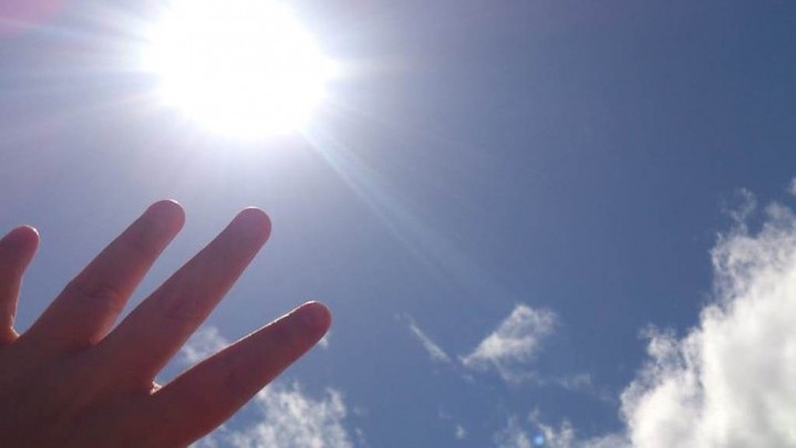 Sepekan Terakhir Batam Dilanda Panas Terik, Suhu Capai 31,3 Derajat Celcius Sepekan Terakhir Batam Dilanda Panas Terik, Suhu Capai 31,3 Derajat Celcius