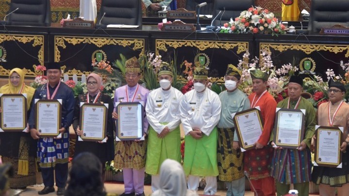 Pemprov Riau Anugerahi Syekh Abdurrahman Yaqub Sebagai Tokoh dan Pejuang