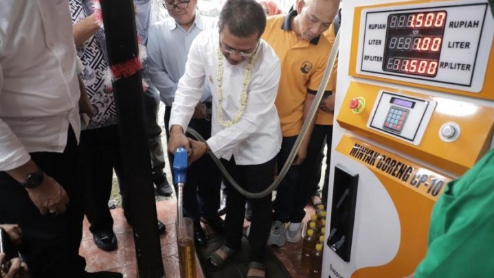 Pom Mini Minyak Goreng Curah Diluncurkan di Bandung Pom Mini Minyak Goreng Curah Diluncurkan di Bandung