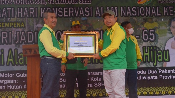 Siak Kembali Dinobatkan Sebagai Kota Bersih Siak Kembali Dinobatkan Sebagai Kota Bersih