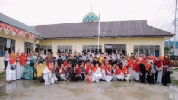 Ketua RW 07 Sialangmunggu Inspektur Upacara HUT RI Ke-77