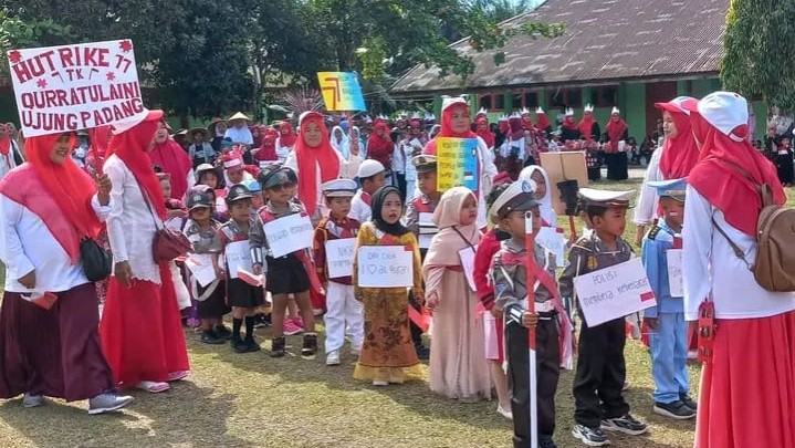 Gerak Jalan Santai Semarakkan HUT RI Di Desa Kuapan Kampar