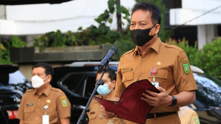 Nasib Tenaga Honorer Bidang Administrasi Pemprov Riau Belum Ada Kejelasan Nasib Tenaga Honorer Bidang Administrasi Pemprov Riau Belum Ada Kejelasan