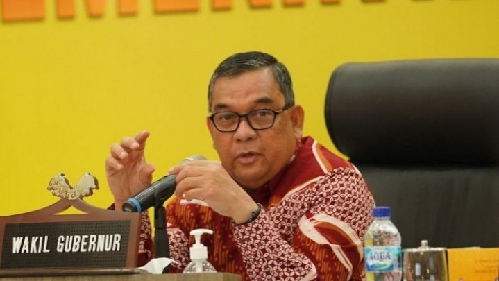 Organisasi Kemasyarakat Diingatkan Wagubri Daftarkan Diri di Kesbangpol Organisasi Kemasyarakat Diingatkan Wagubri Daftarkan Diri di Kesbangpol