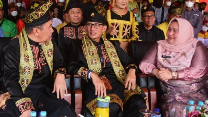 Event Nasional Pacu Jalur Kuansing Turut Diramaikan Bupati Kasmarni Event Nasional Pacu Jalur Kuansing Turut Diramaikan Bupati Kasmarni