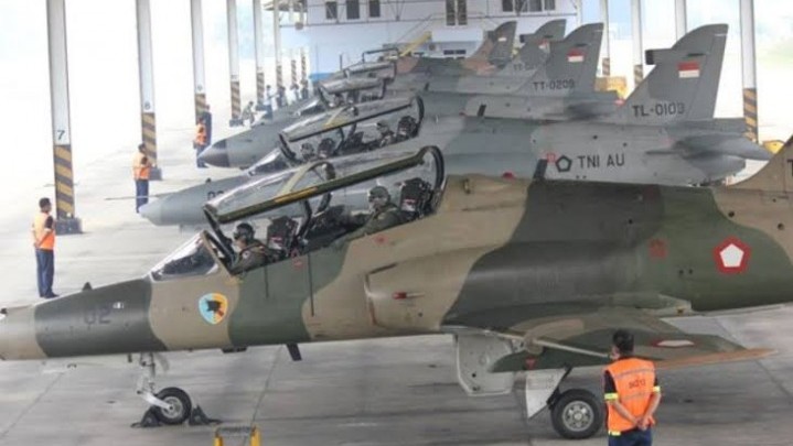 Tim Investigasi Dalami Penyebab Pesawat Hawk 100/200 Pecah Ban di Runway Lanud Roesmin Nurjadin Pekanbaru Tim Investigasi Dalami Penyebab Pesawat Hawk 100/200 Pecah Ban di Runway Lanud Roesmin Nurjadin Pekanbaru