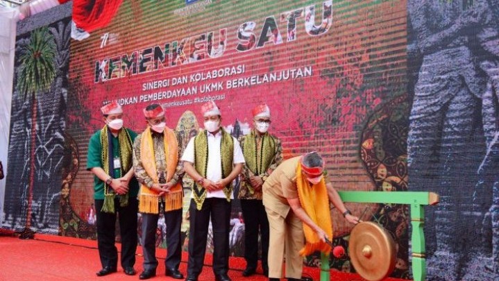 Riau Perdana Gelar Kolaborasi Pemberdayaan UMKM Sektor Kelapa Sawit Riau Perdana Gelar Kolaborasi Pemberdayaan UMKM Sektor Kelapa Sawit