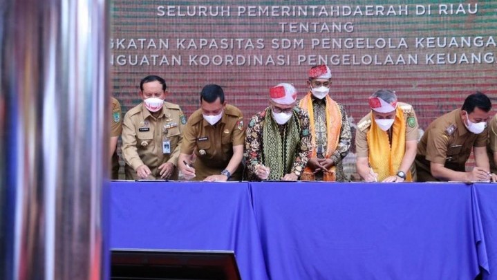Peningkatan SDM Pengelola Keuangan, Kemenkeu MoU dengan Pj Wako Pekanbaru Peningkatan SDM Pengelola Keuangan, Kemenkeu MoU dengan Pj Wako Pekanbaru