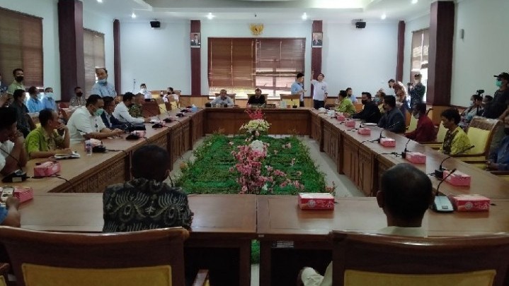 Masyarakat Suku Laut Kampung Tua Tanjung Gundap Batam Mengadu ke DPRD, Ini Masalahnya Masyarakat Suku Laut Kampung Tua Tanjung Gundap Batam Mengadu ke DPRD, Ini Masalahnya