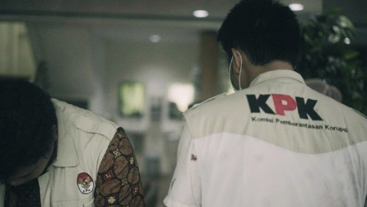 Rumah Orang Tua Mahasiswa Penyuap Rektor Unila Digeledah Rumah Orang Tua Mahasiswa Penyuap Rektor Unila Digeledah