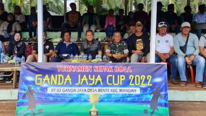 Arti Penting Pertandingan Sepakbola Bagi Wabup Inhil