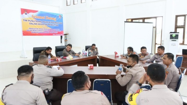 Evaluasi Pelayanan Kepolisian pada Masyarakat, Tim Mabes Polri Kunjungi Polres Siak Evaluasi Pelayanan Kepolisian pada Masyarakat, Tim Mabes Polri Kunjungi Polres Siak