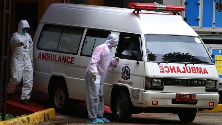 Tersangka Begal Ambulans Covid-19 Ditangkap Tersangka Begal Ambulans Covid-19 Ditangkap