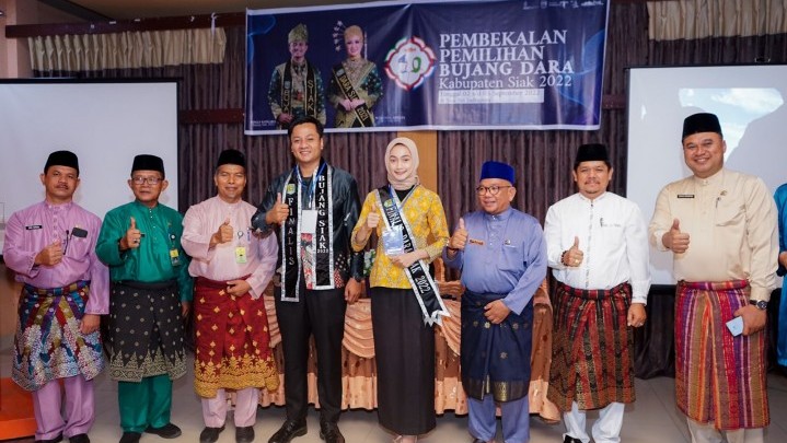 Kehadiran Bujang Dara Siak Diminta Perkenalkan Pariwisata dan Budaya Melayu Kehadiran Bujang Dara Siak Diminta Perkenalkan Pariwisata dan Budaya Melayu