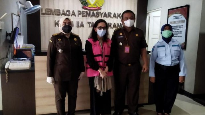 Usai Bebas Penjara Pinangki Lepas Jilbab, Ini Pandangan Muhammadiyah
