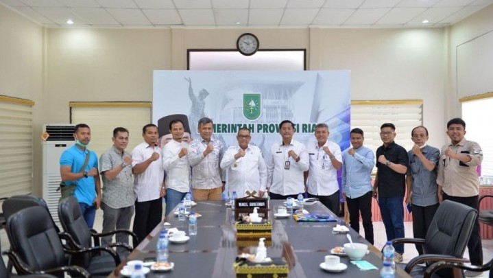 Akan Gelar Kongres, Ikatan Pemuda Kampar Riau Audiensi dengan Wagubri Edy Natar Akan Gelar Kongres, Ikatan Pemuda Kampar Riau Audiensi dengan Wagubri Edy Natar