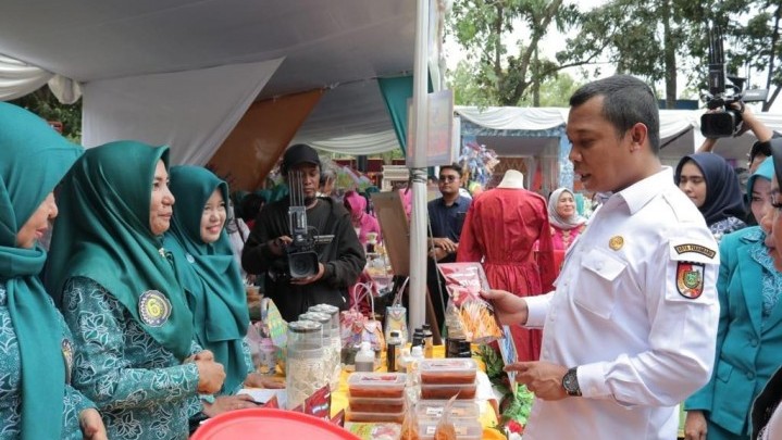 Jambore PKK Pekanbaru, Seluruh Kecamatan Perkenalkan Produk UMKM Unggulan Jambore PKK Pekanbaru, Seluruh Kecamatan Perkenalkan Produk UMKM Unggulan