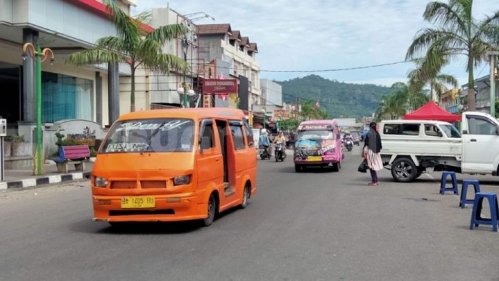 Katanya Hasil Survei, Tarif Angkot di Padang akan Naik 30 Persen