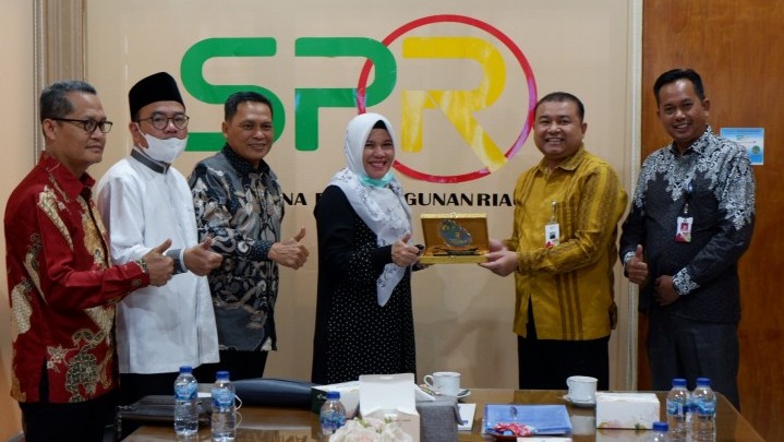 Direktur PT SPR Terima Kunjungan Kerja DPRD Provinsi Sumatera Selatan Direktur PT SPR Terima Kunjungan Kerja DPRD Provinsi Sumatera Selatan