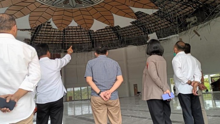 Usai Plafon Jatuh, Masjid Tanjak Batam Dua Bulan Tidak Bisa Difungsikan