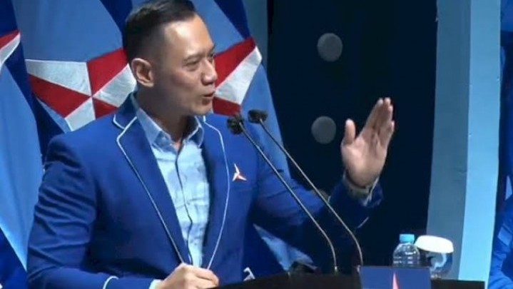 Sindir Pemerintah Jokowi Setahun Pertama Gunting Pita Infrastruktur, AHY: Jangan Katakan Itu Kehebatan Sindir Pemerintah Jokowi Setahun Pertama Gunting Pita Infrastruktur, AHY: Jangan Katakan Itu Kehebatan