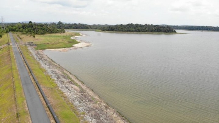 PLTS Batam akan Jadi Percontohan Pengembangan Energi Surya di Indonesia PLTS Batam akan Jadi Percontohan Pengembangan Energi Surya di Indonesia