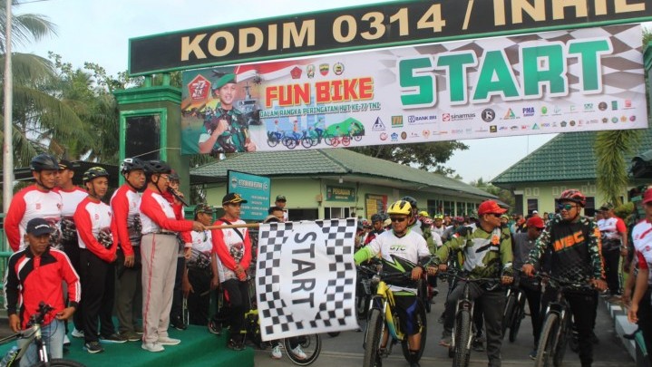 Kabupaten Inhil Taja Fun Bike di Perayaan HUT TNI ke-77