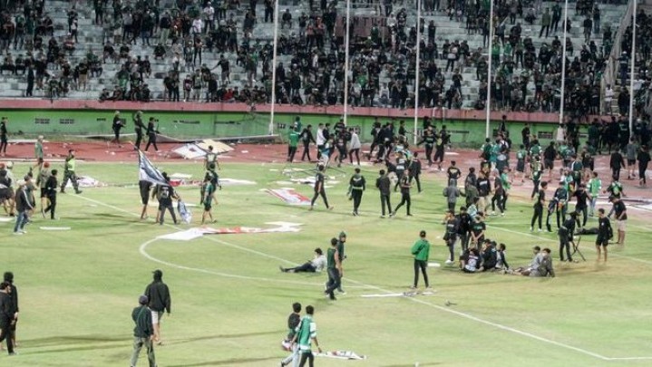 Rusuh Persebaya Akhirnya Dihukum 5 Laga