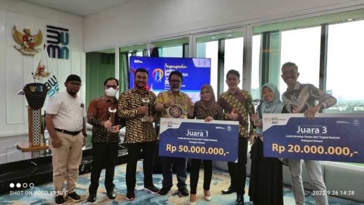 Tuah Pujangga Riau Juara Pertama Lomba Berbalas Pantun Tingkat Nasional Tuah Pujangga Riau Juara Pertama Lomba Berbalas Pantun Tingkat Nasional