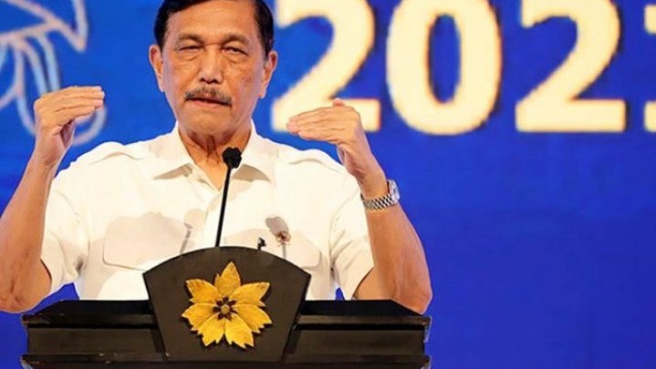 Ternyata Mobil Manko Luhut Masih Tenggak Bensin! Ternyata Mobil Manko Luhut Masih Tenggak Bensin!