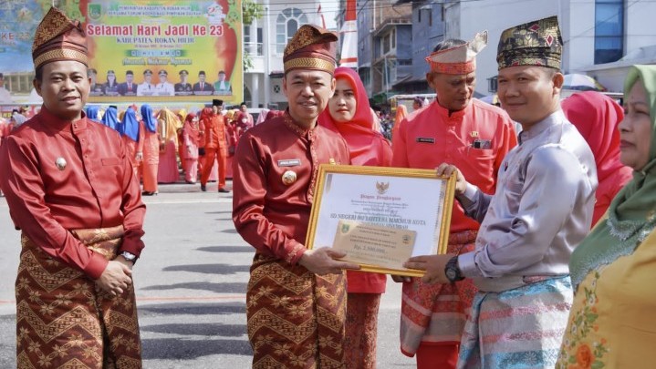 Ini Harapan Bupati Afrizal Sintong di Usia Rokan Hilir ke-23 Ini Harapan Bupati Afrizal Sintong di Usia Rokan Hilir ke-23