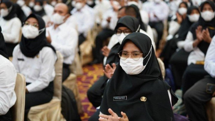 Meski Honorer Dihapus, Gaji Tetap Dianggarkan Pemprov Riau untuk Tahun Depan