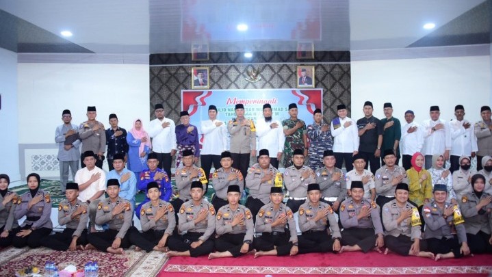Pemkab Bengkalis Minta Semua Pihak Instrospeksi Diri pada Peringatan Maulid Nabi di Mapolres Pemkab Bengkalis Minta Semua Pihak Instrospeksi Diri pada Peringatan Maulid Nabi di Mapolres
