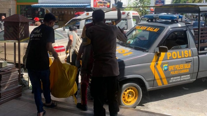 Pekerja Toko Bangunan di Kepri Ditemukan Tewas Terlilit Tali Pekerja Toko Bangunan di Kepri Ditemukan Tewas Terlilit Tali