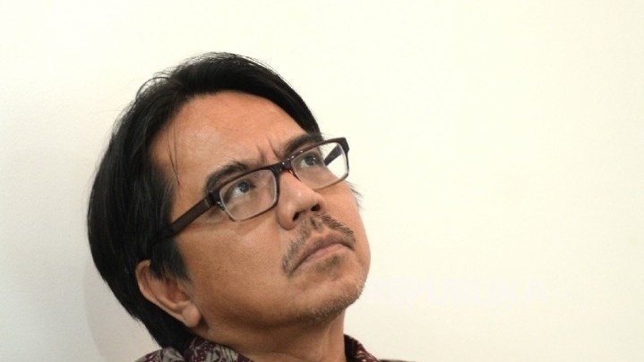 Tak Berani ke Malang, Ade Armando Minta Diperiksa Polisi via Zoom Tak Berani ke Malang, Ade Armando Minta Diperiksa Polisi via Zoom