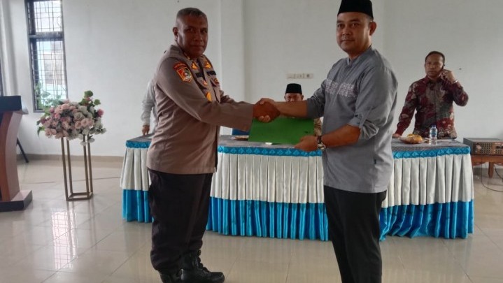 Masyarakat Tambang Serahkan Hasil Musyawarah Adat Penolakan Pendirian Gereja di SPN Polda Riau Masyarakat Tambang Serahkan Hasil Musyawarah Adat Penolakan Pendirian Gereja di SPN Polda Riau