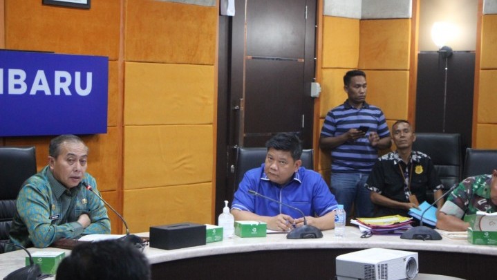 Kejari Beri Pemahaman Hukum Pertanahan pada Camat dan Lurah se Pekanbaru