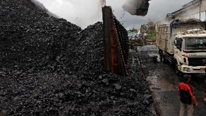 Dengan 4.021 Proyek, Investasi PMDN dan PMA di Riau Capai Rp 71,8 Triliun Dengan 4.021 Proyek, Investasi PMDN dan PMA di Riau Capai Rp 71,8 Triliun