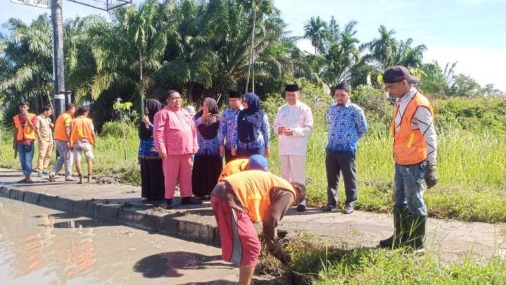 Program Padat Karya Pemprov Riau, Rp5,2 Miliar Disiapkan Program Padat Karya Pemprov Riau, Rp5,2 Miliar Disiapkan