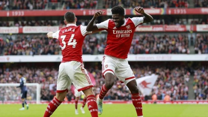 Menang 5-0, Arsenal Singkirkan Man City dari Puncak Klasemen Menang 5-0, Arsenal Singkirkan Man City dari Puncak Klasemen