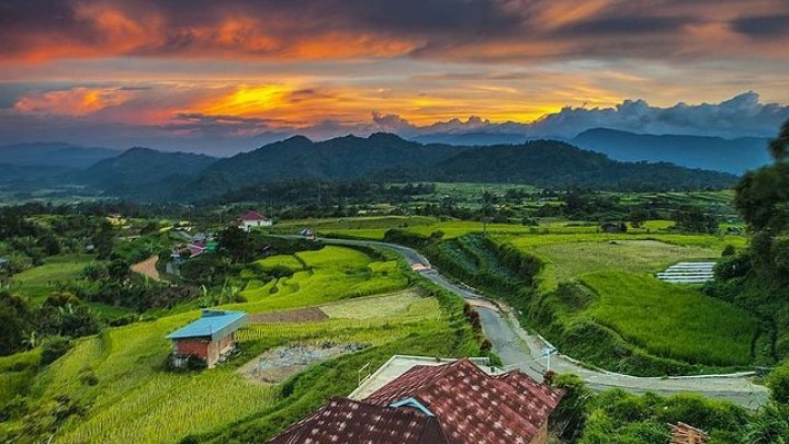 Kategori Desa Berkembang ADWI 2022, Juara 1 Diraih Nagari Pariangan Kategori Desa Berkembang ADWI 2022, Juara 1 Diraih Nagari Pariangan