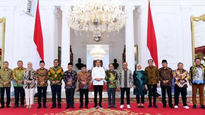 Menghadap Jokowi, Cak Imin Minta Harga BBM untuk Pengguna Sepeda Motor Diturunkan Menghadap Jokowi, Cak Imin Minta Harga BBM untuk Pengguna Sepeda Motor Diturunkan