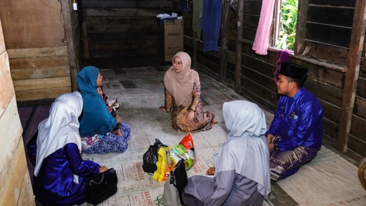 Program Dekranasda Siak Berbagi Sasar Masyarakat Kurang Mampu di Kampung Olak Program Dekranasda Siak Berbagi Sasar Masyarakat Kurang Mampu di Kampung Olak