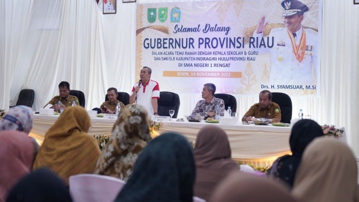 Kunker ke Inhu, Gubri Syamsuar Beberkan Arti Penting Guru