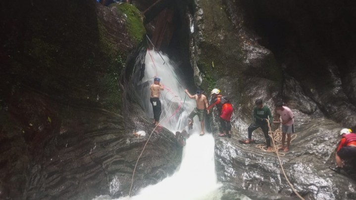 Evakuasi Jenazah Siswa MAN 1 Lubuk Sikaping Belum Membuahkan Hasil